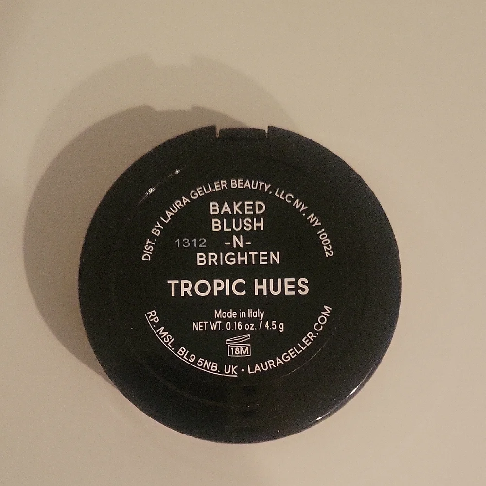 Laura Geller Baked Blush-N-Brighten Marbleized Blush - Soft Pink - Picture 6 of 6